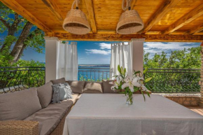 Cikas PalmHouse-wellness beach house